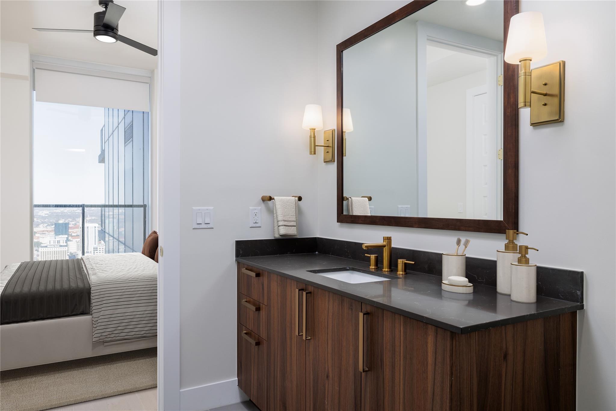 600 Guadalupe ST # 5807