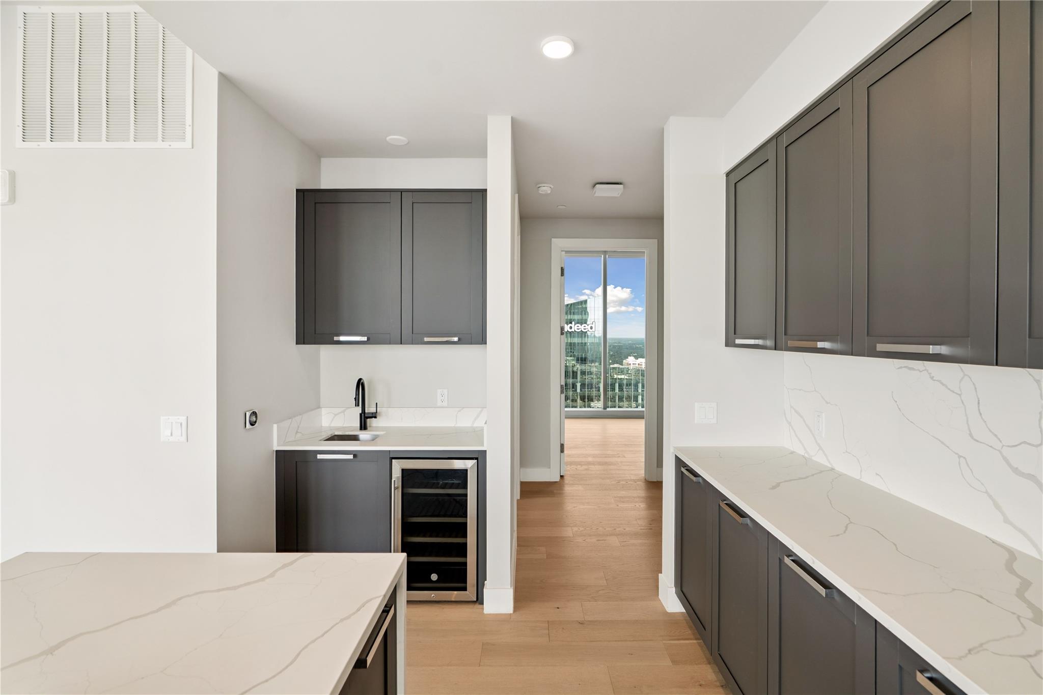 600 Guadalupe ST # 3805