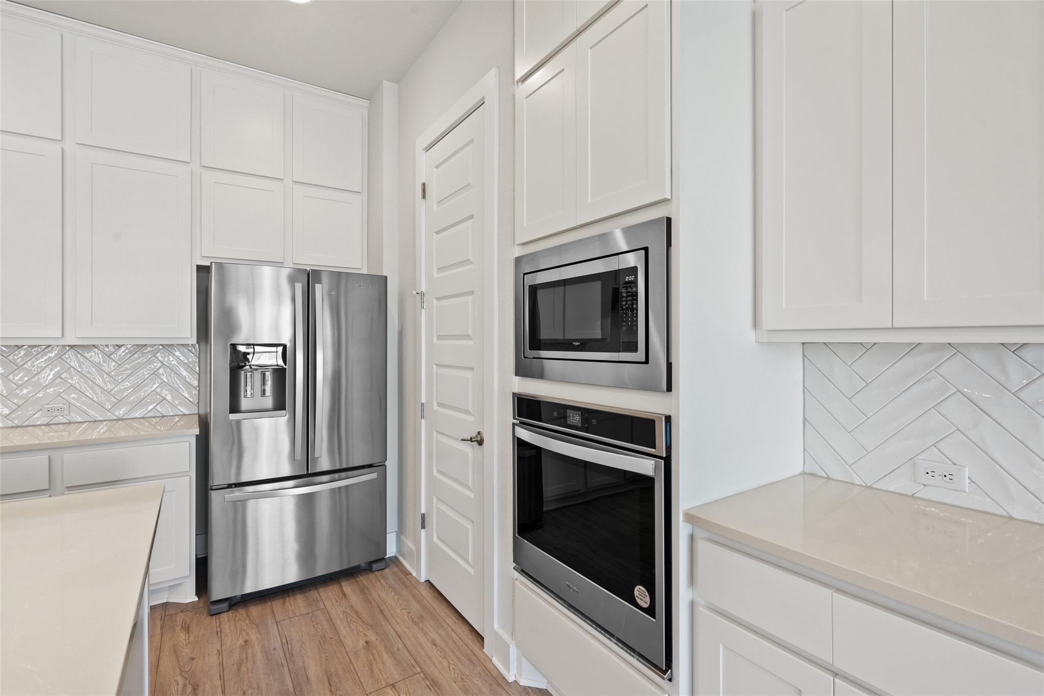 9820 Grapevine Leaf DR