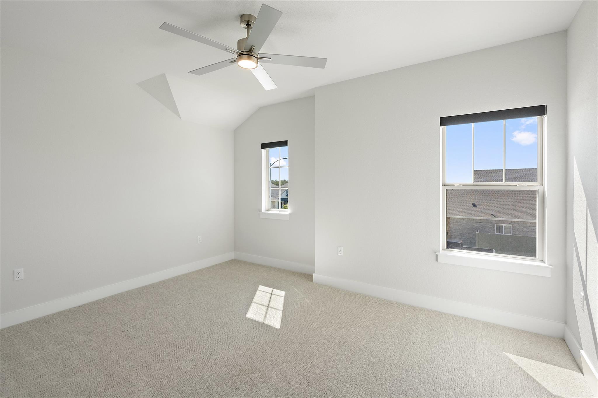 9820 Grapevine Leaf DR