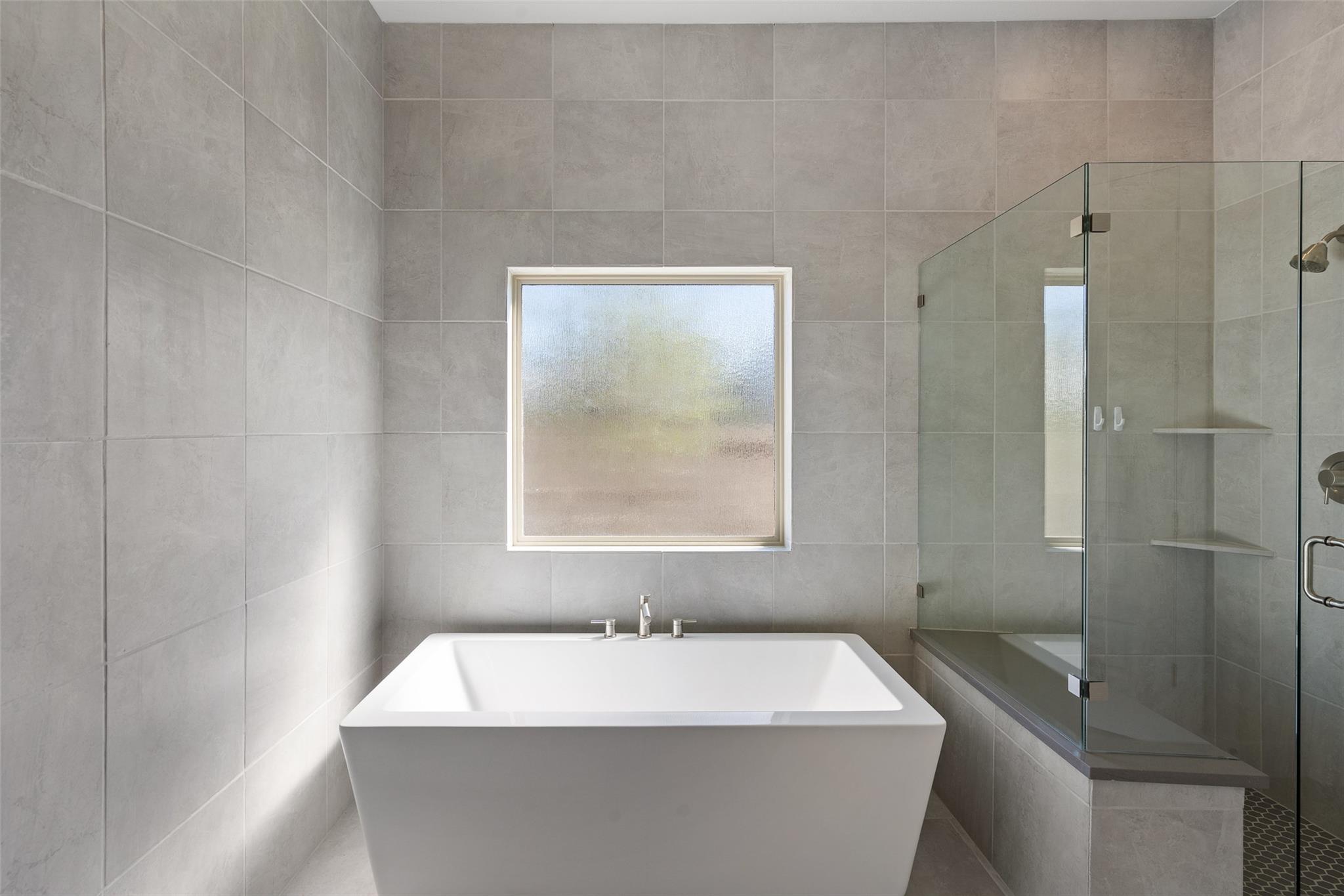 9820 Grapevine Leaf DR