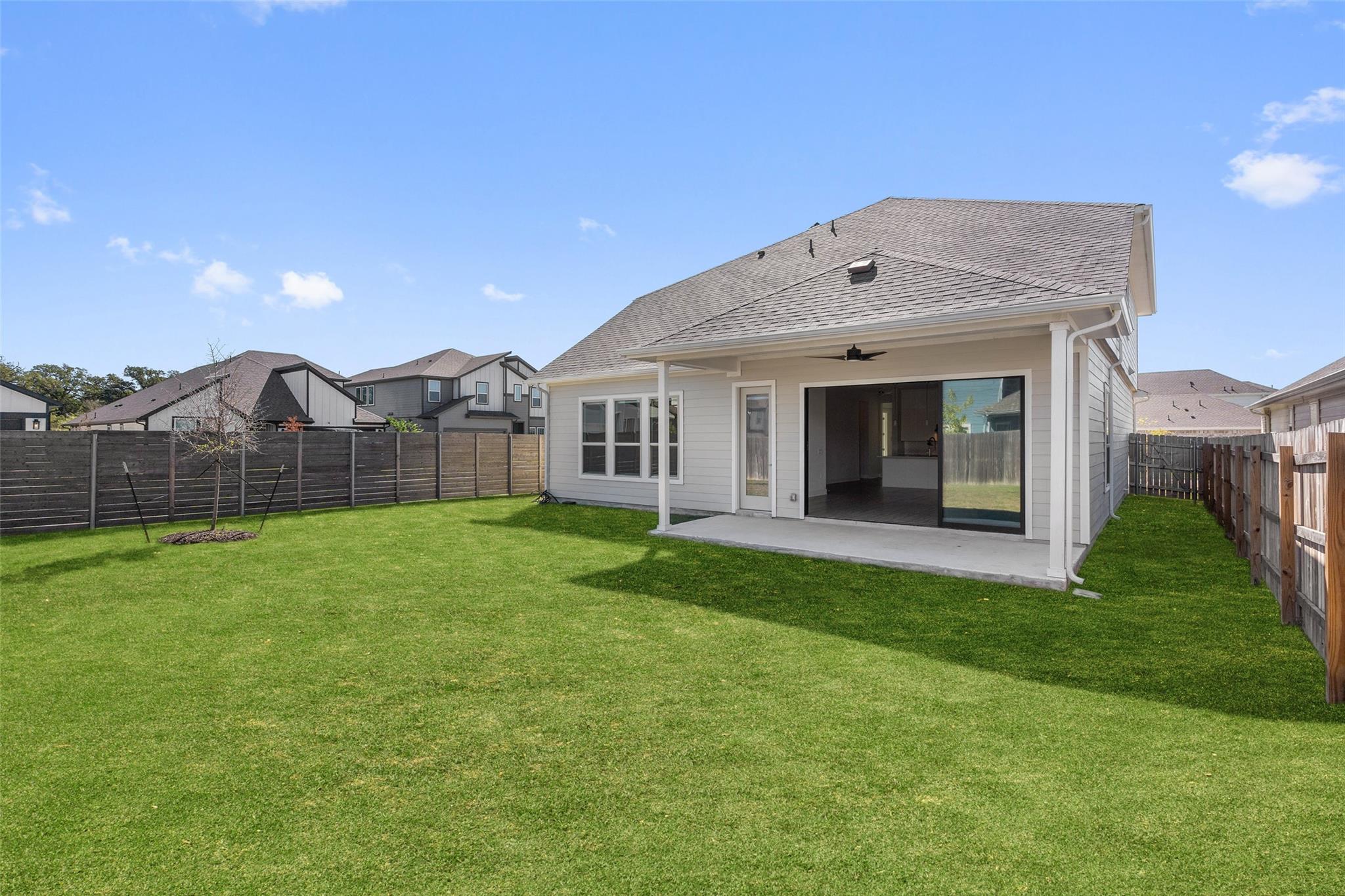 9820 Grapevine Leaf DR