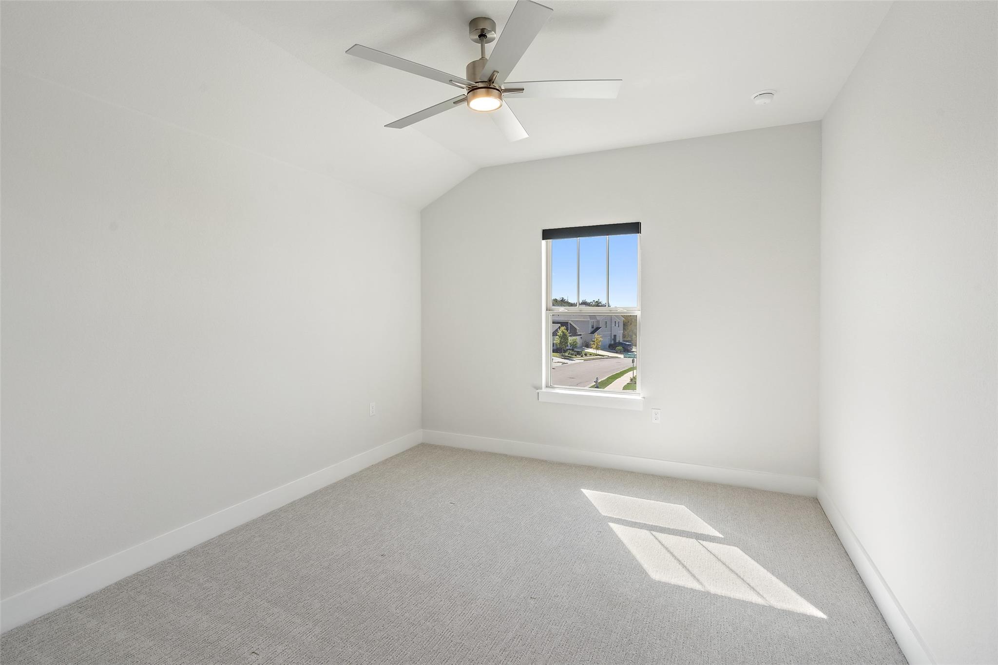 9820 Grapevine Leaf DR