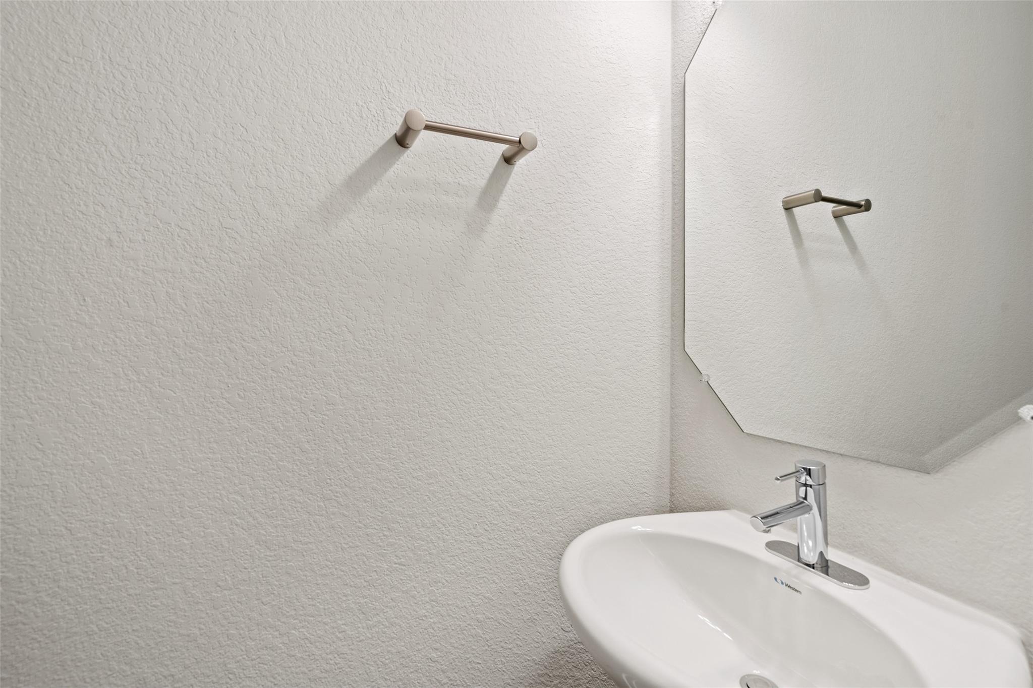 9820 Grapevine Leaf DR