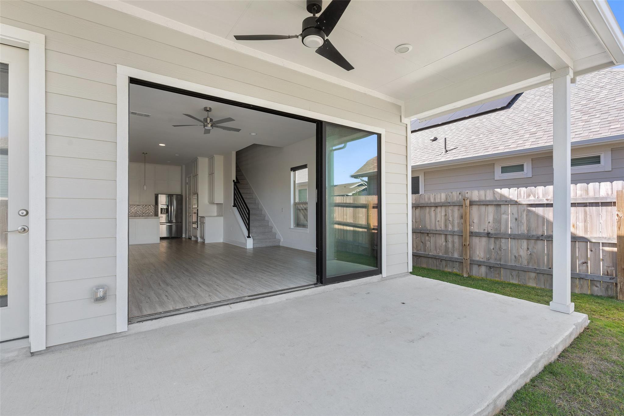 9820 Grapevine Leaf DR