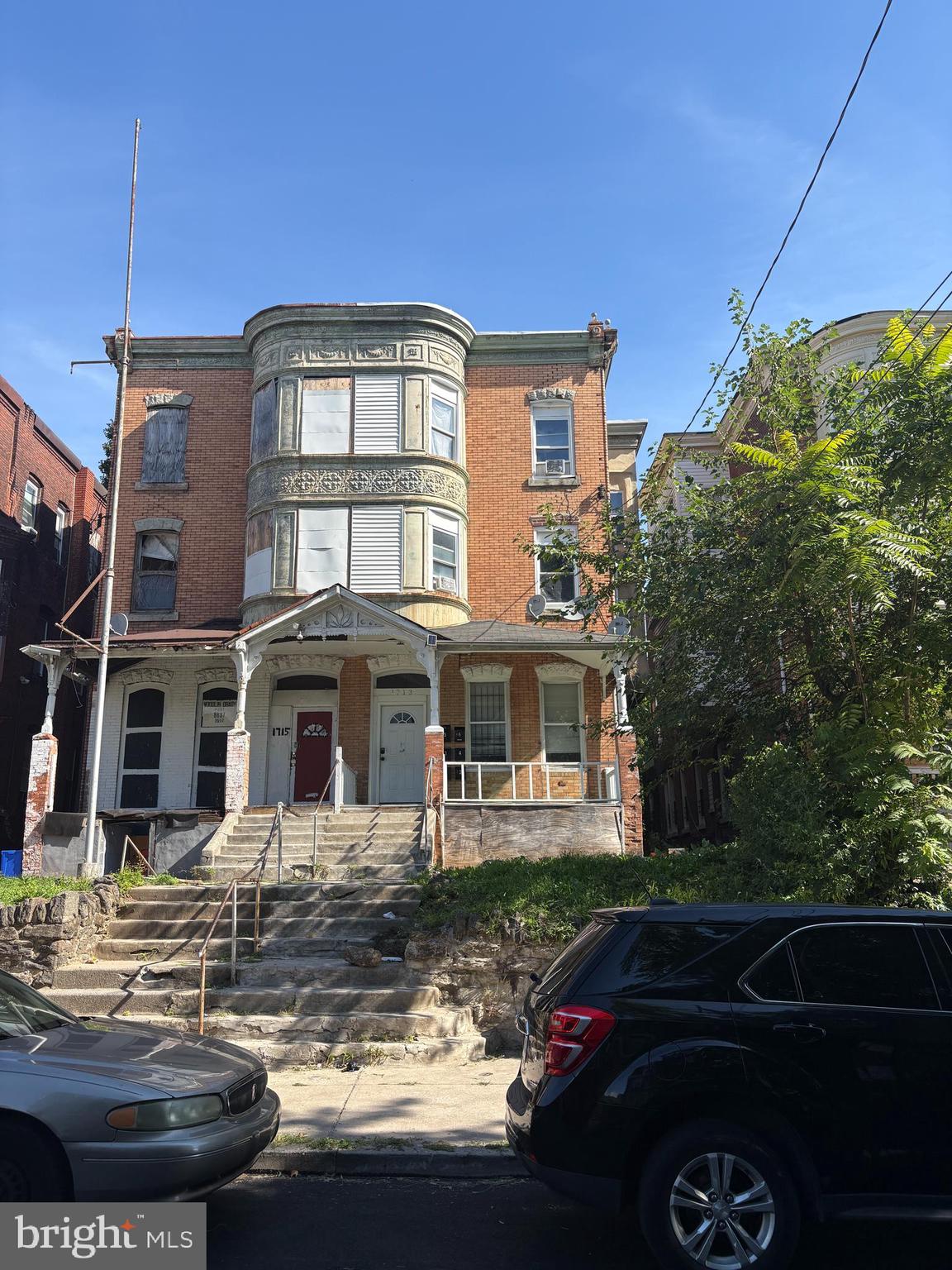1713 W TIOGA STREET