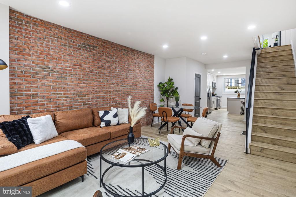 1524 S COLORADO