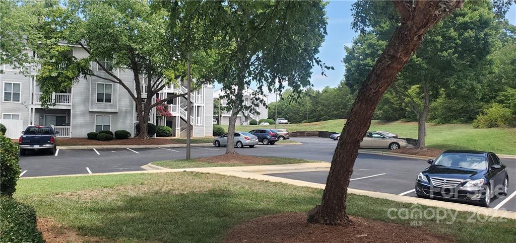 14 Hamiltons Bay Court Unit: 504