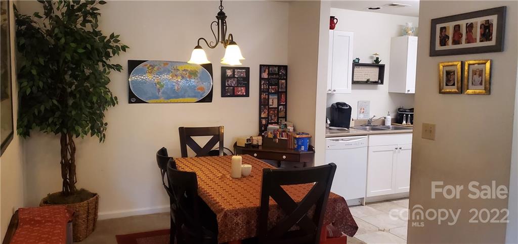 14 Hamiltons Bay Court Unit: 504