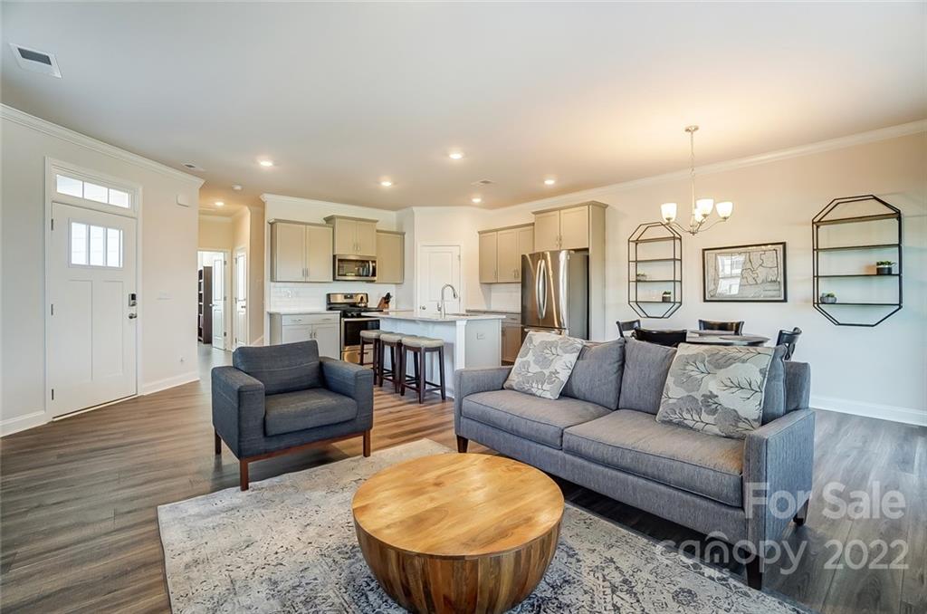 323 Bulrush Road