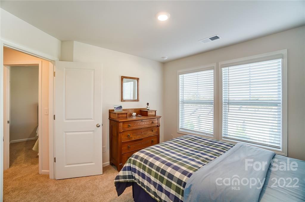 323 Bulrush Road