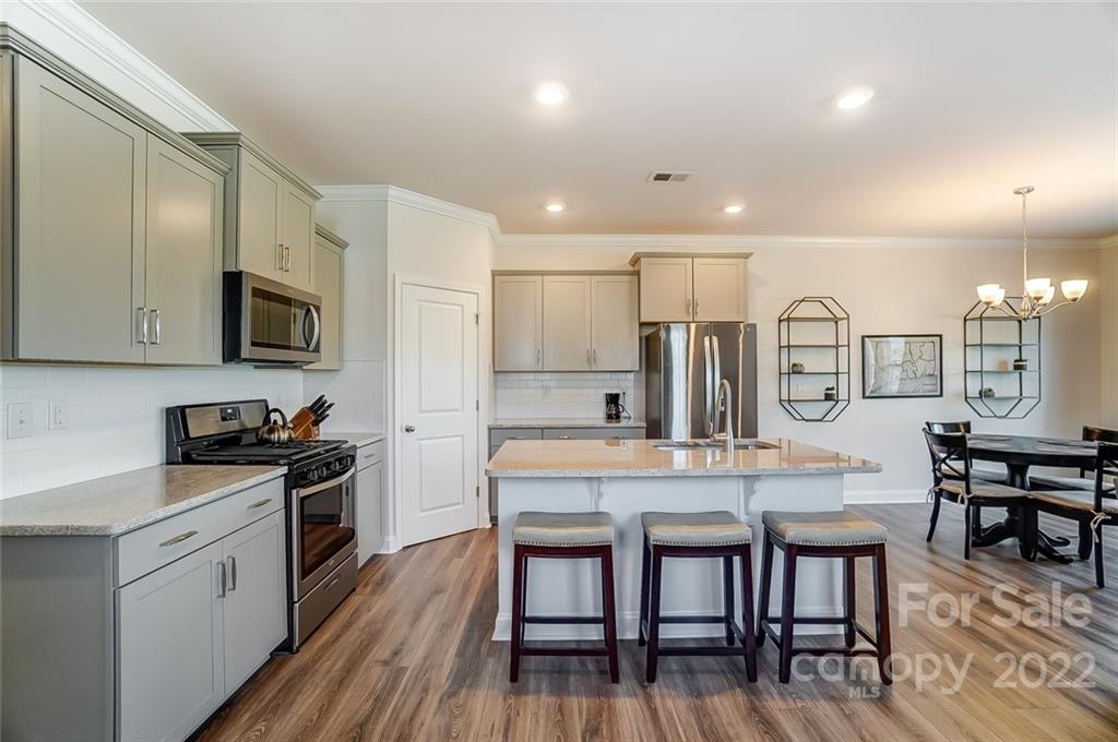 323 Bulrush Road