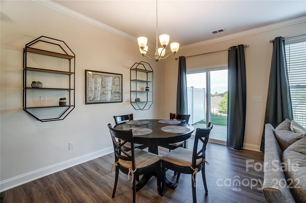 323 Bulrush Road