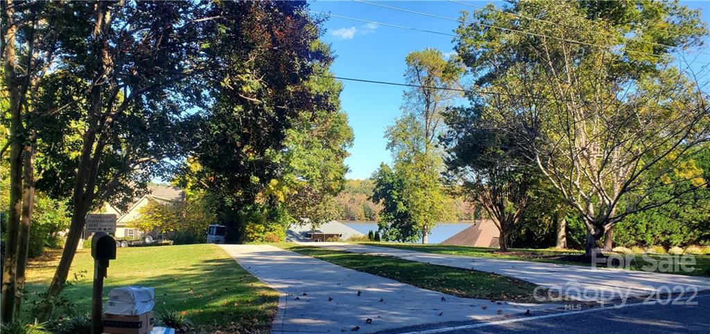 8476-8475 Catawba Cove Drive Unit: 4