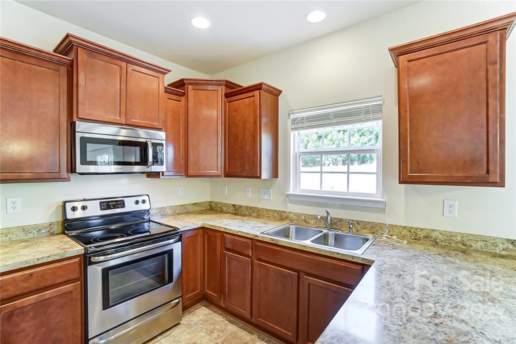 1716 Francis Knoll