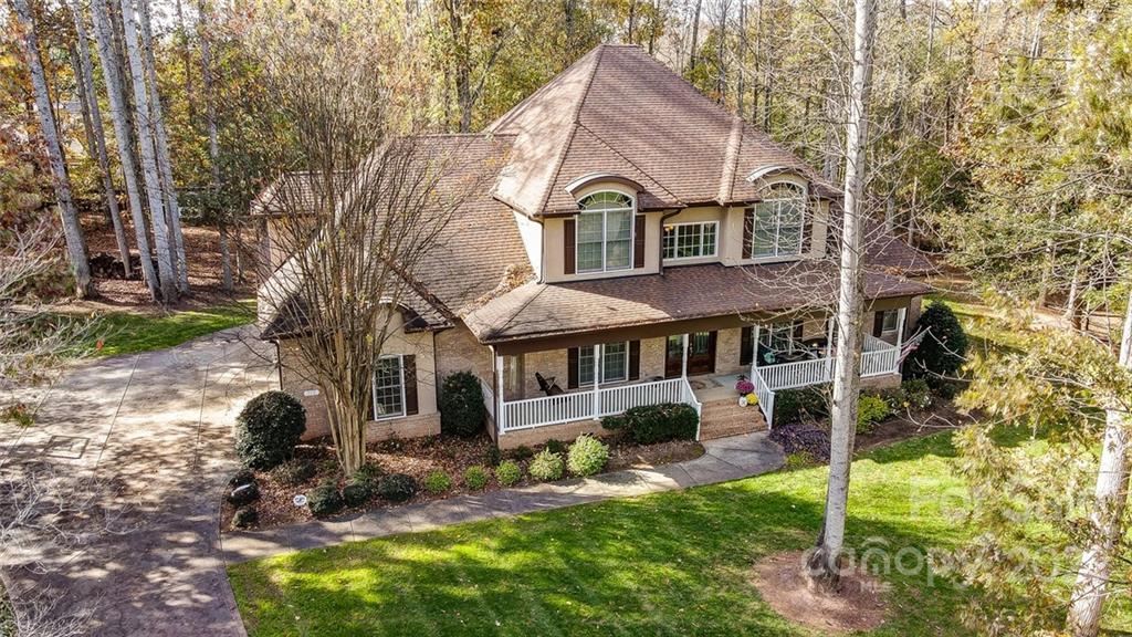 715 Cooks Cove Ridge