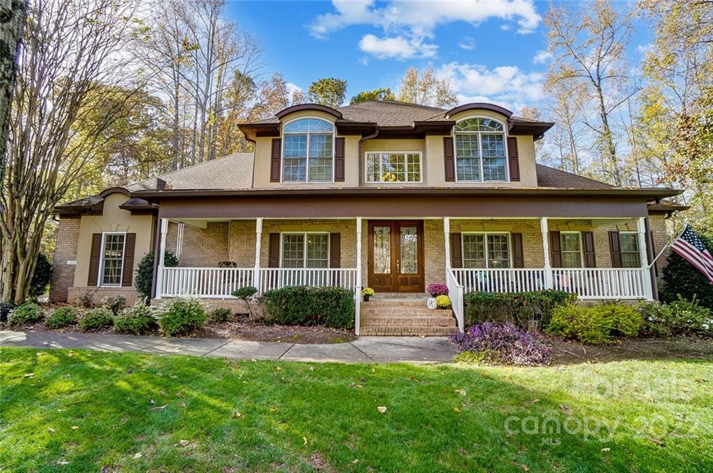715 Cooks Cove Ridge