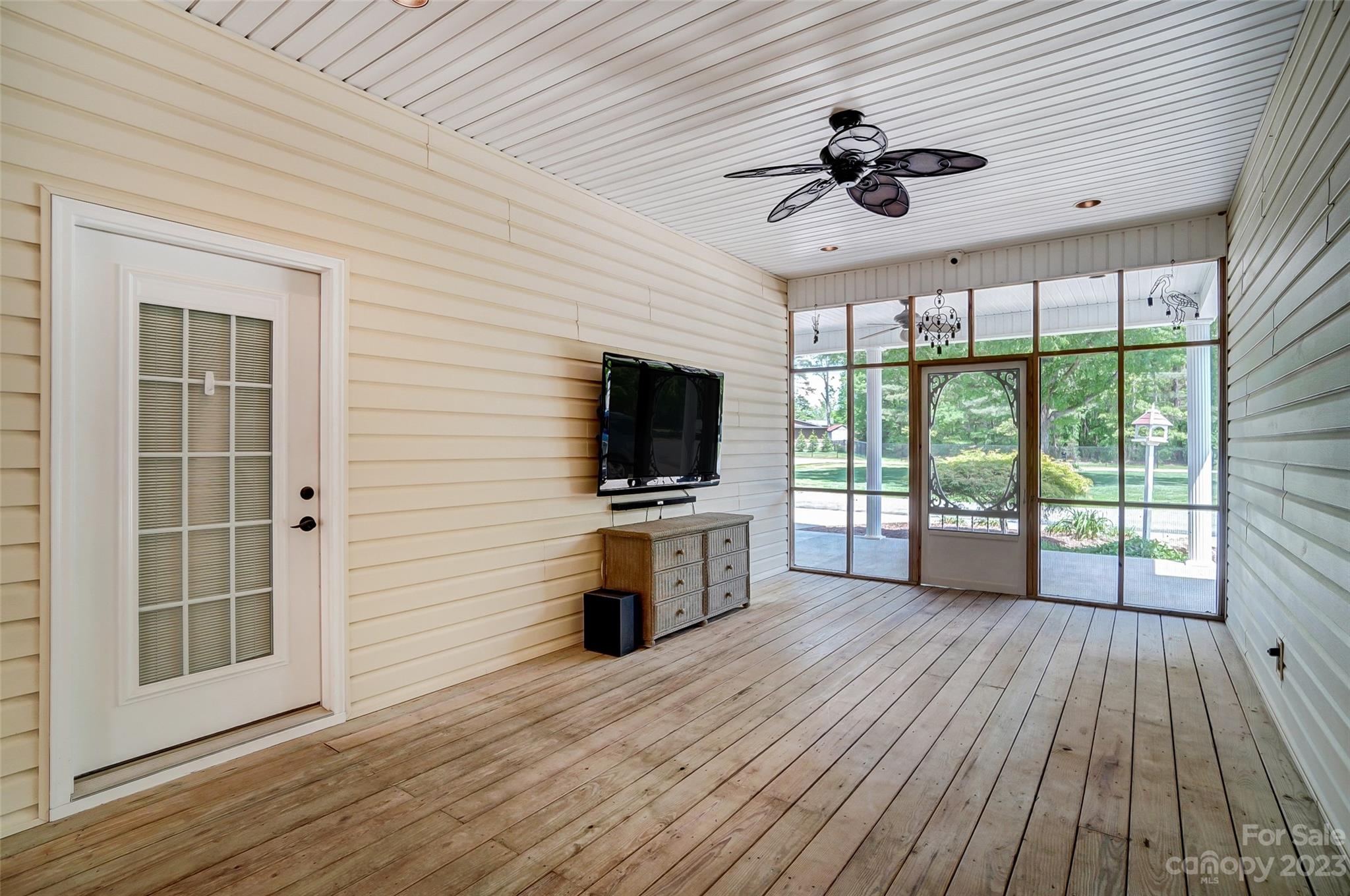 128 Owens Lane