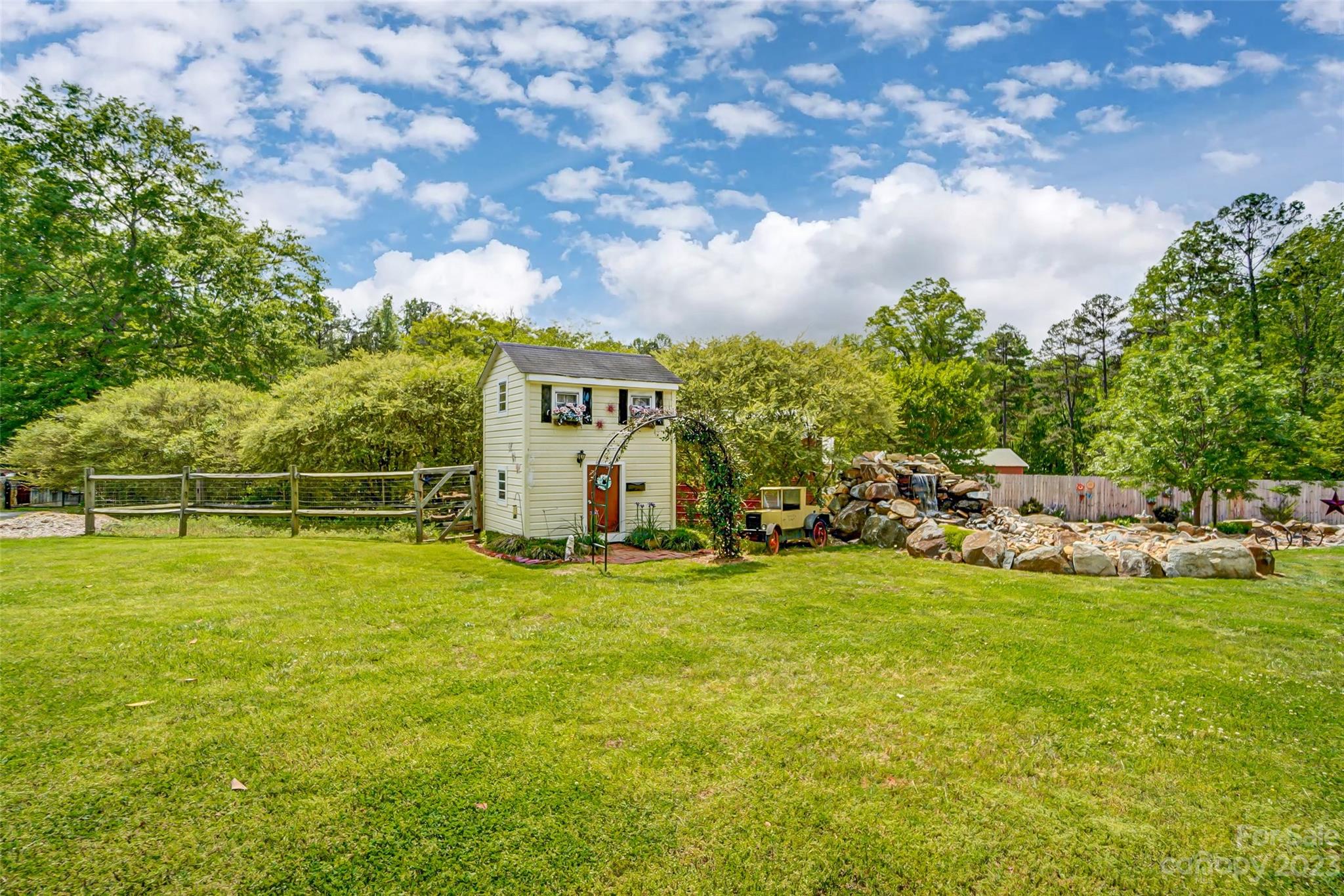 128 Owens Lane