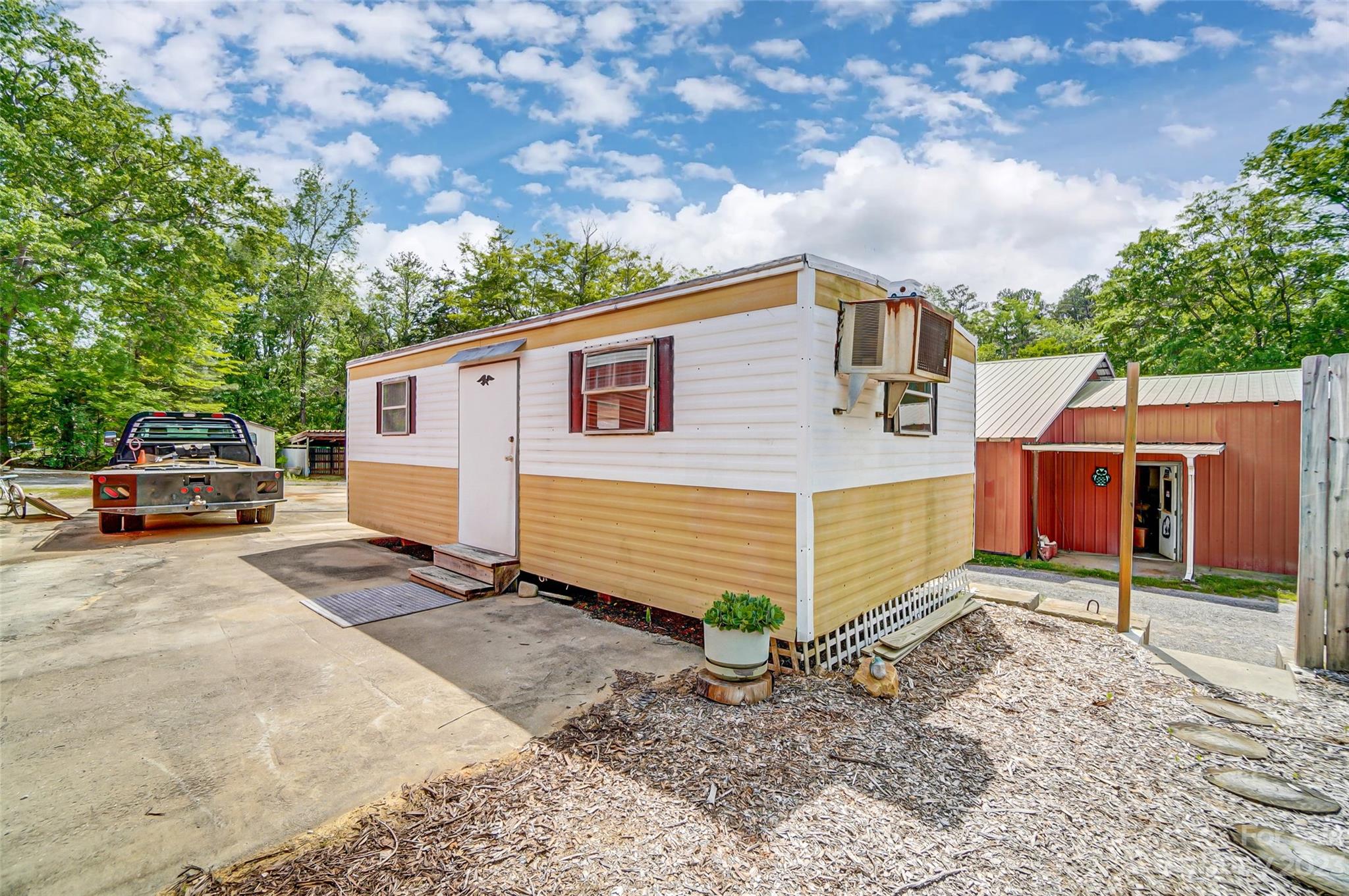 128 Owens Lane