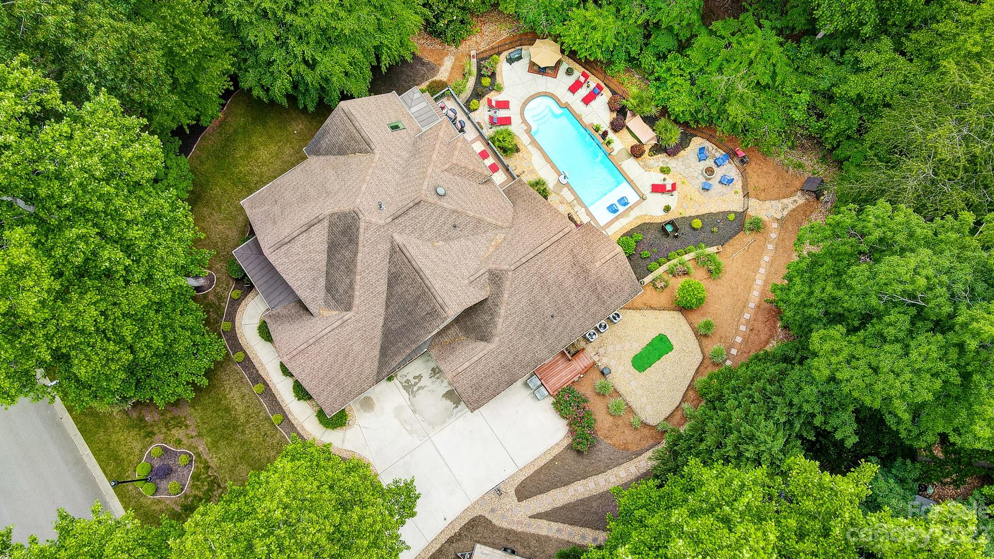 325 Swift Creek Cove