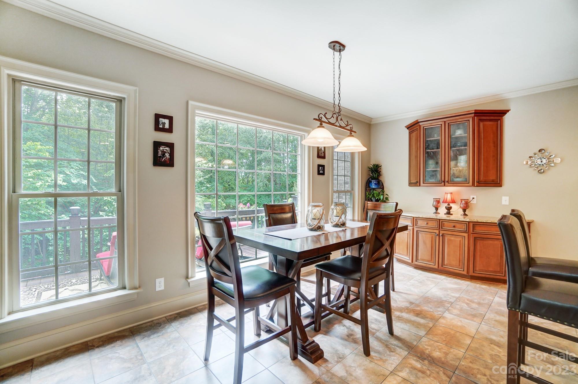 325 Swift Creek Cove