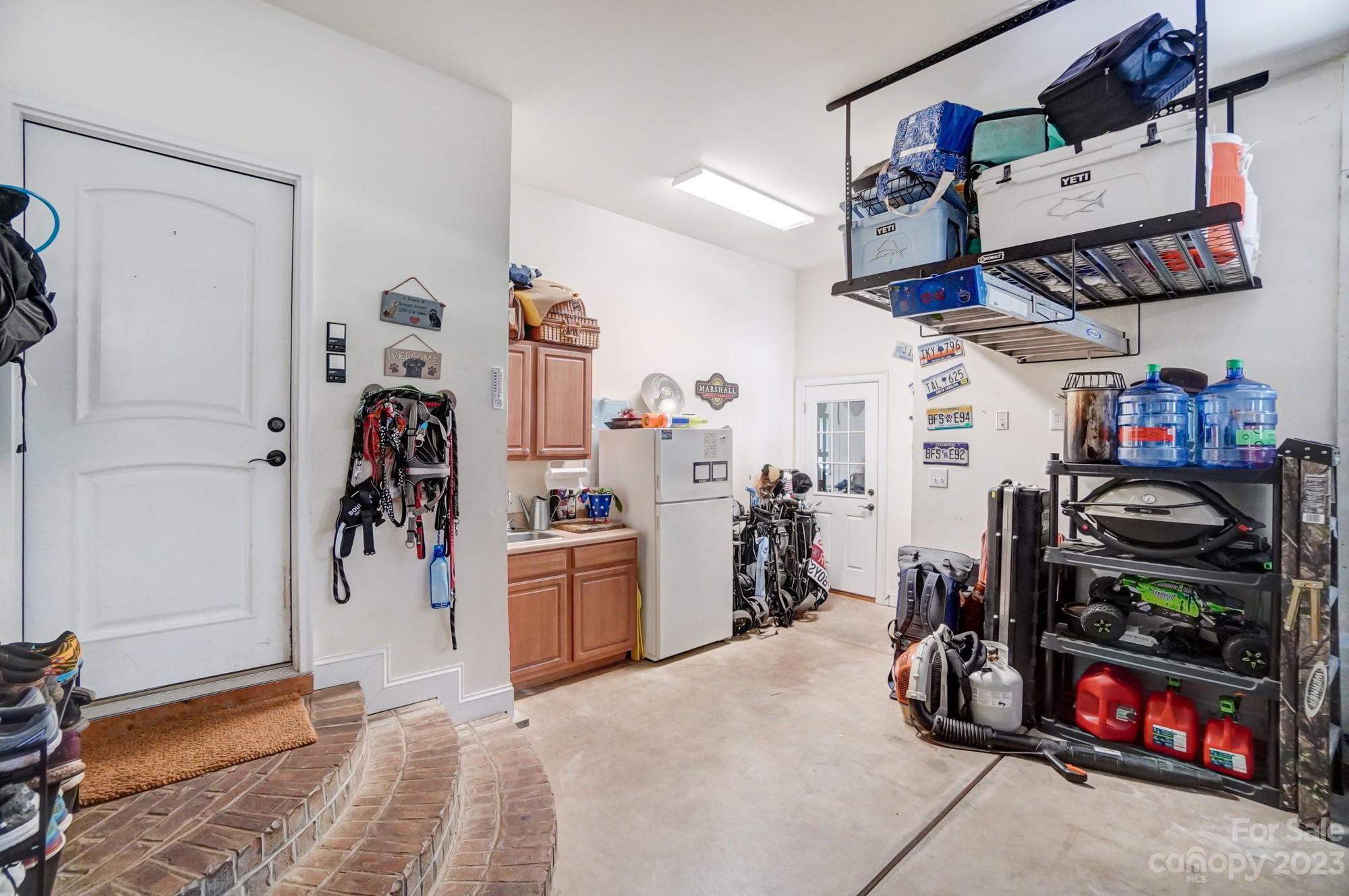 325 Swift Creek Cove