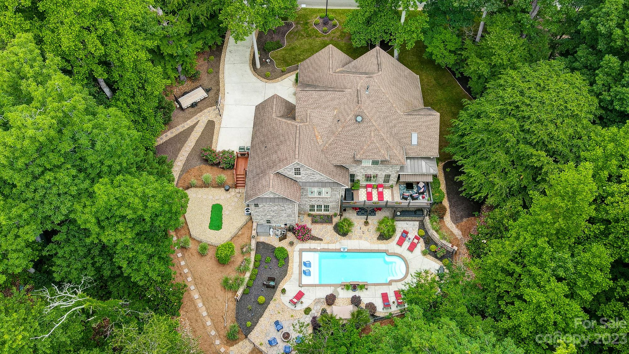 325 Swift Creek Cove