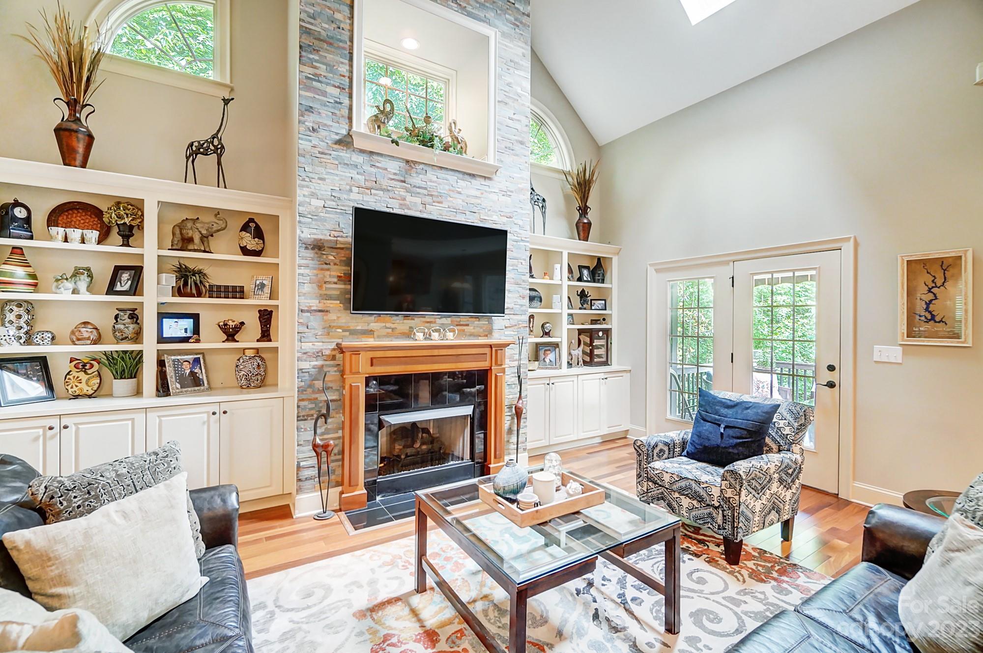 325 Swift Creek Cove
