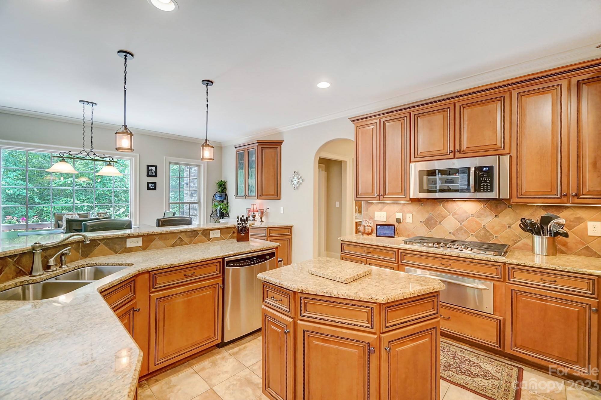 325 Swift Creek Cove