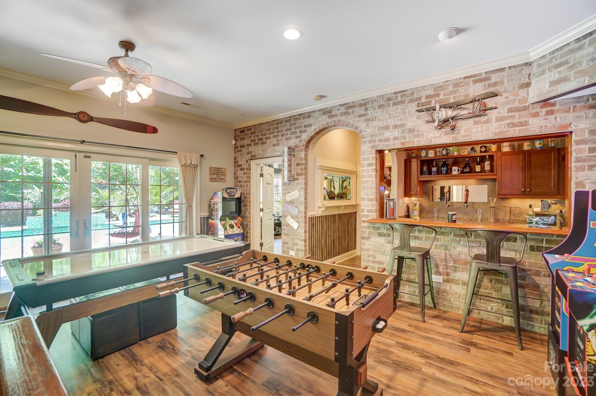 325 Swift Creek Cove