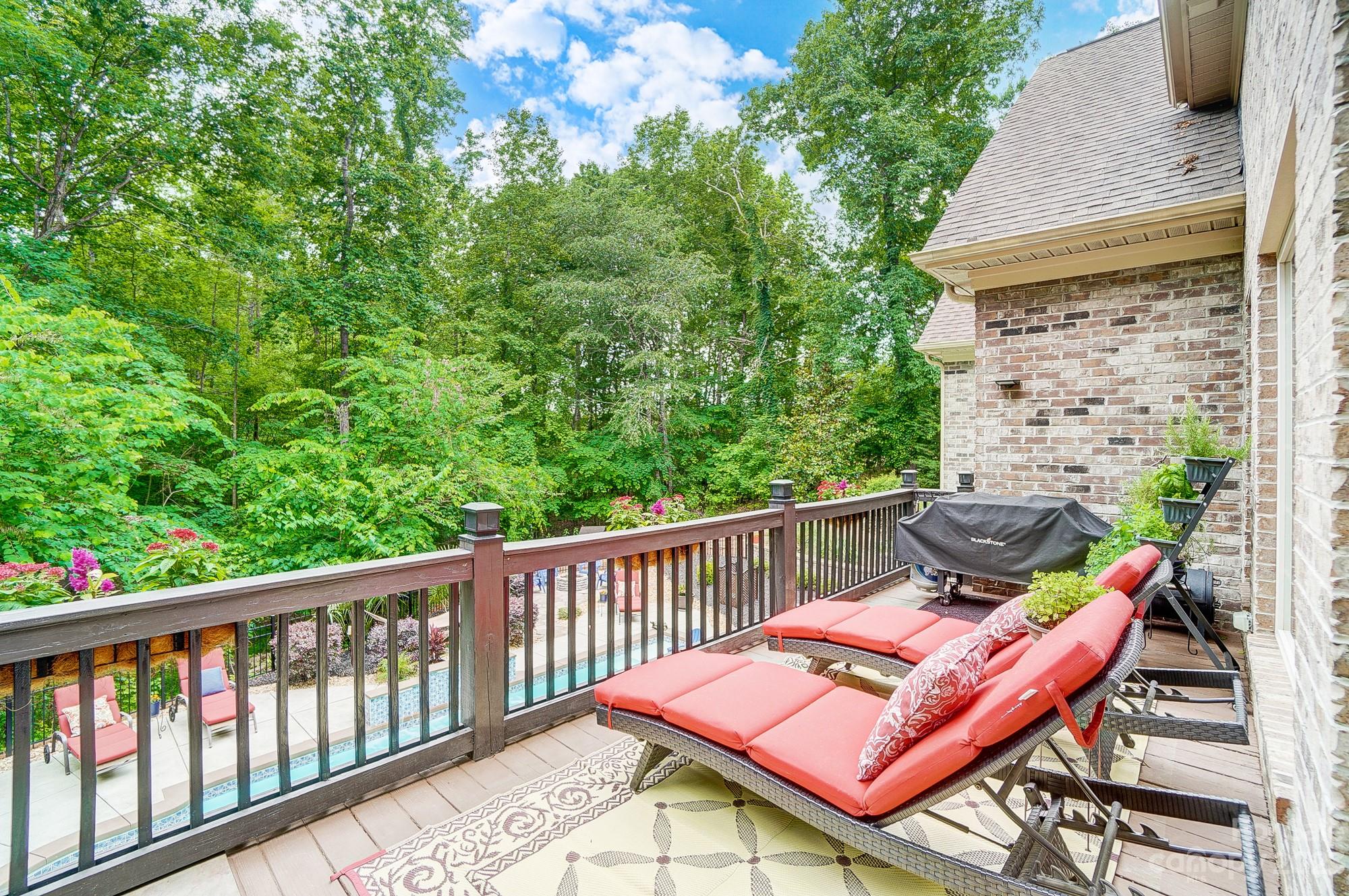 325 Swift Creek Cove