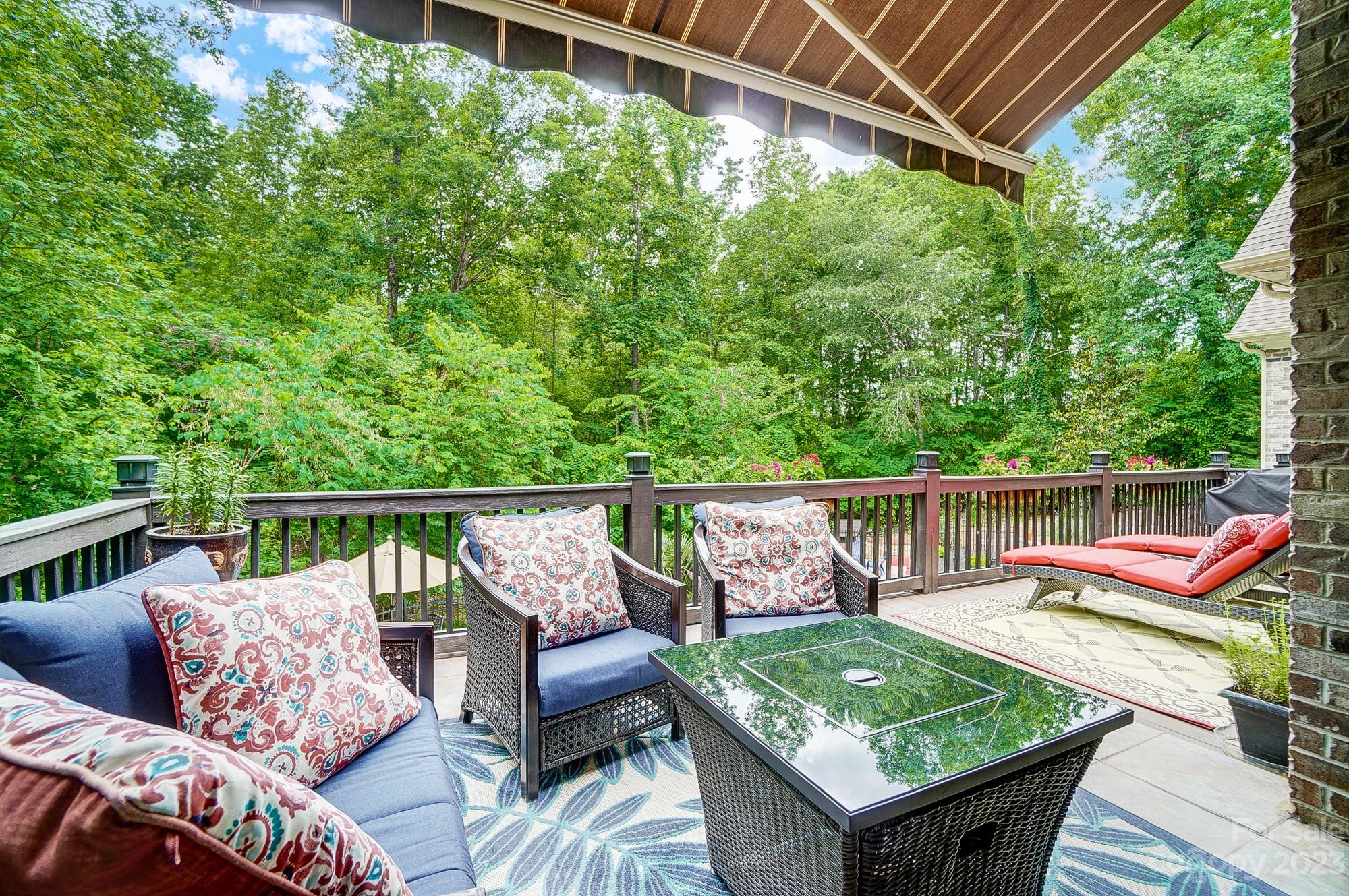 325 Swift Creek Cove