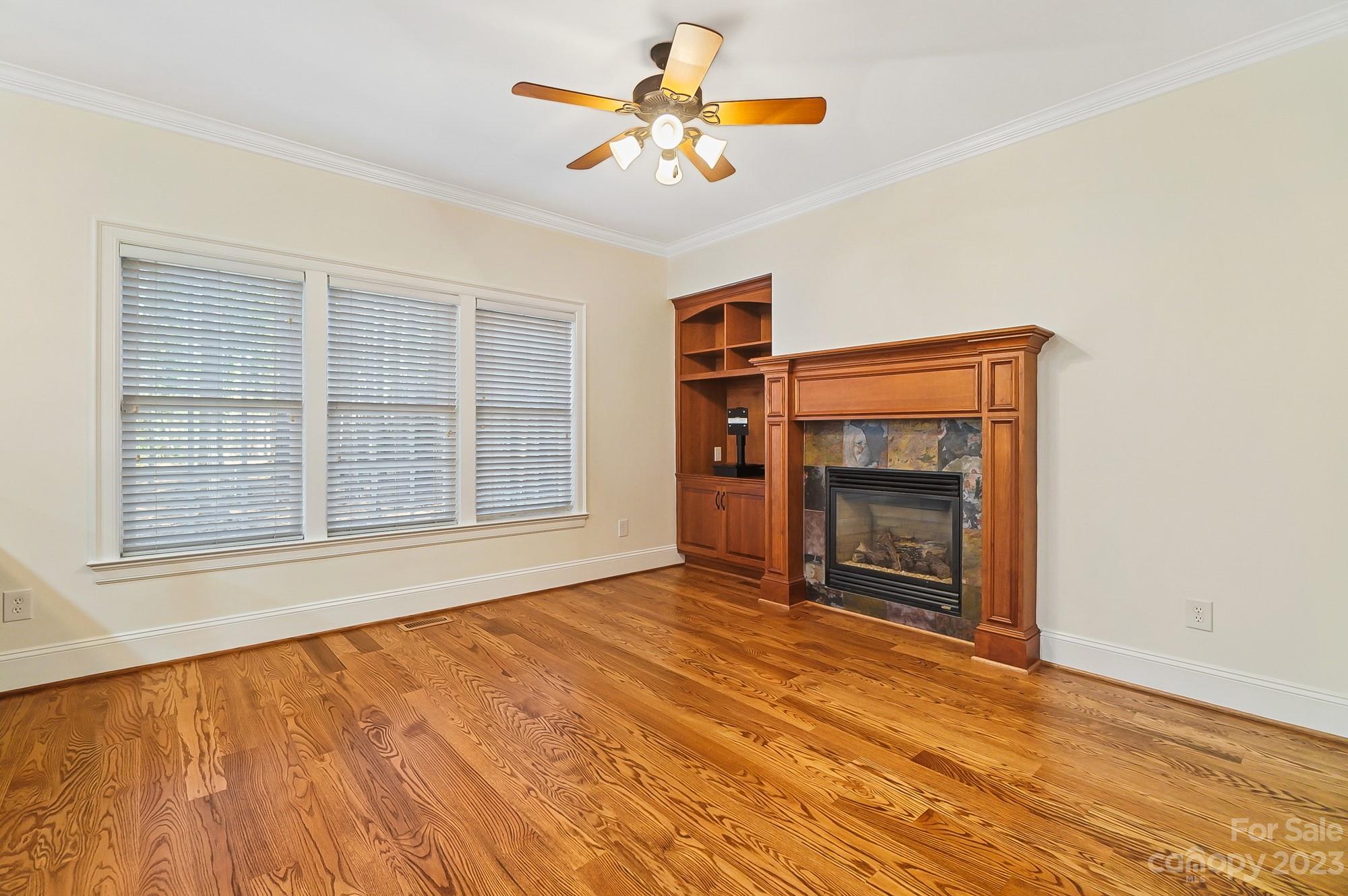 1914 Notchwood Court