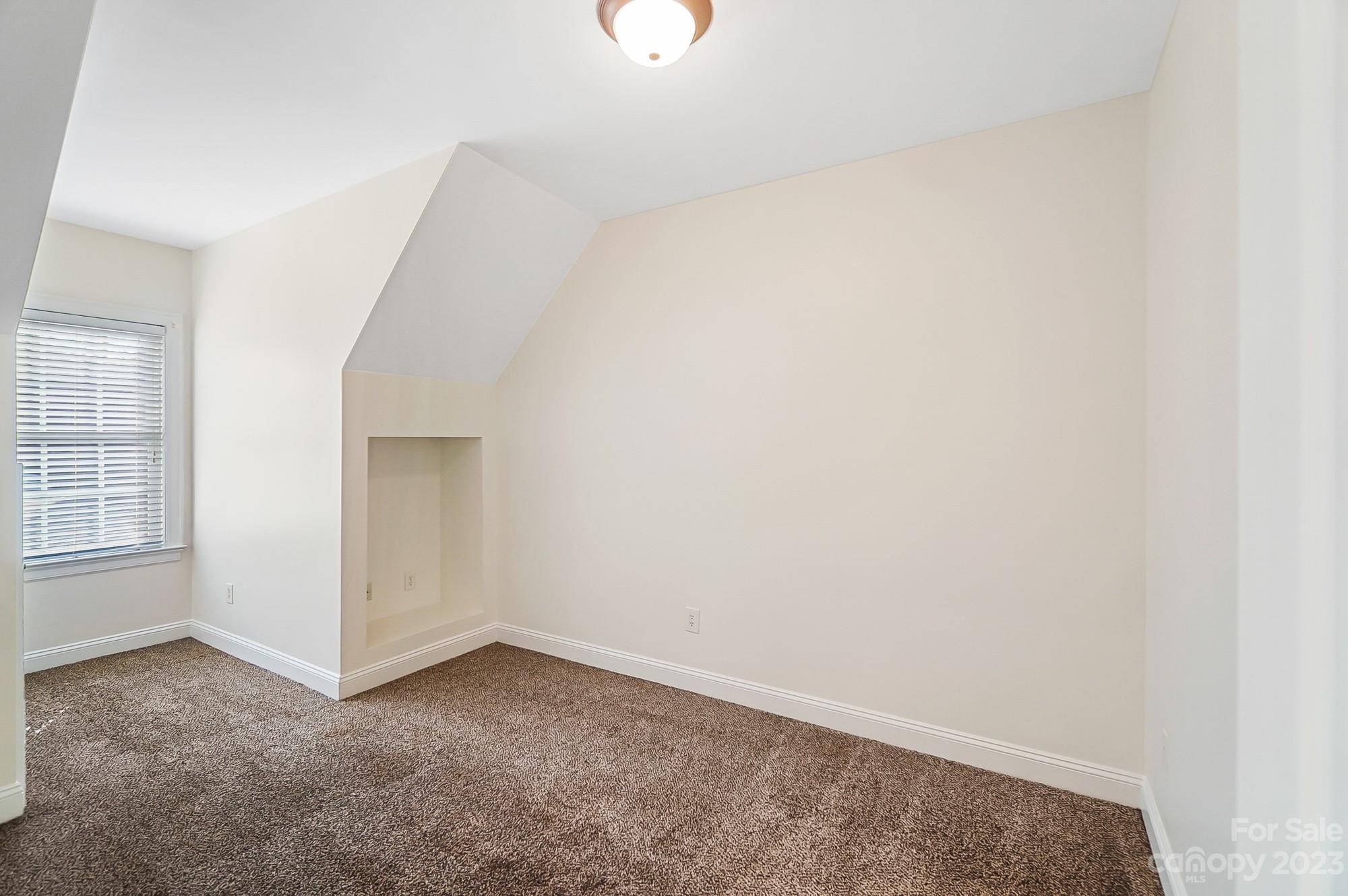 1914 Notchwood Court