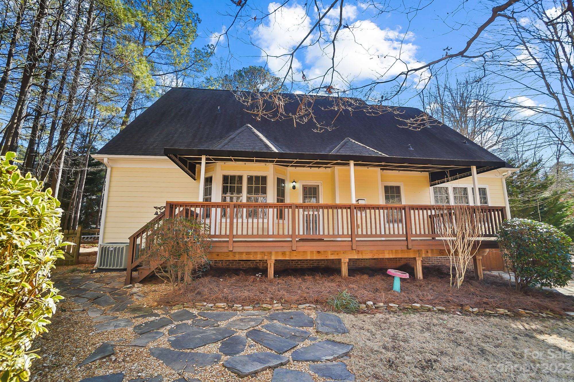 1914 Notchwood Court