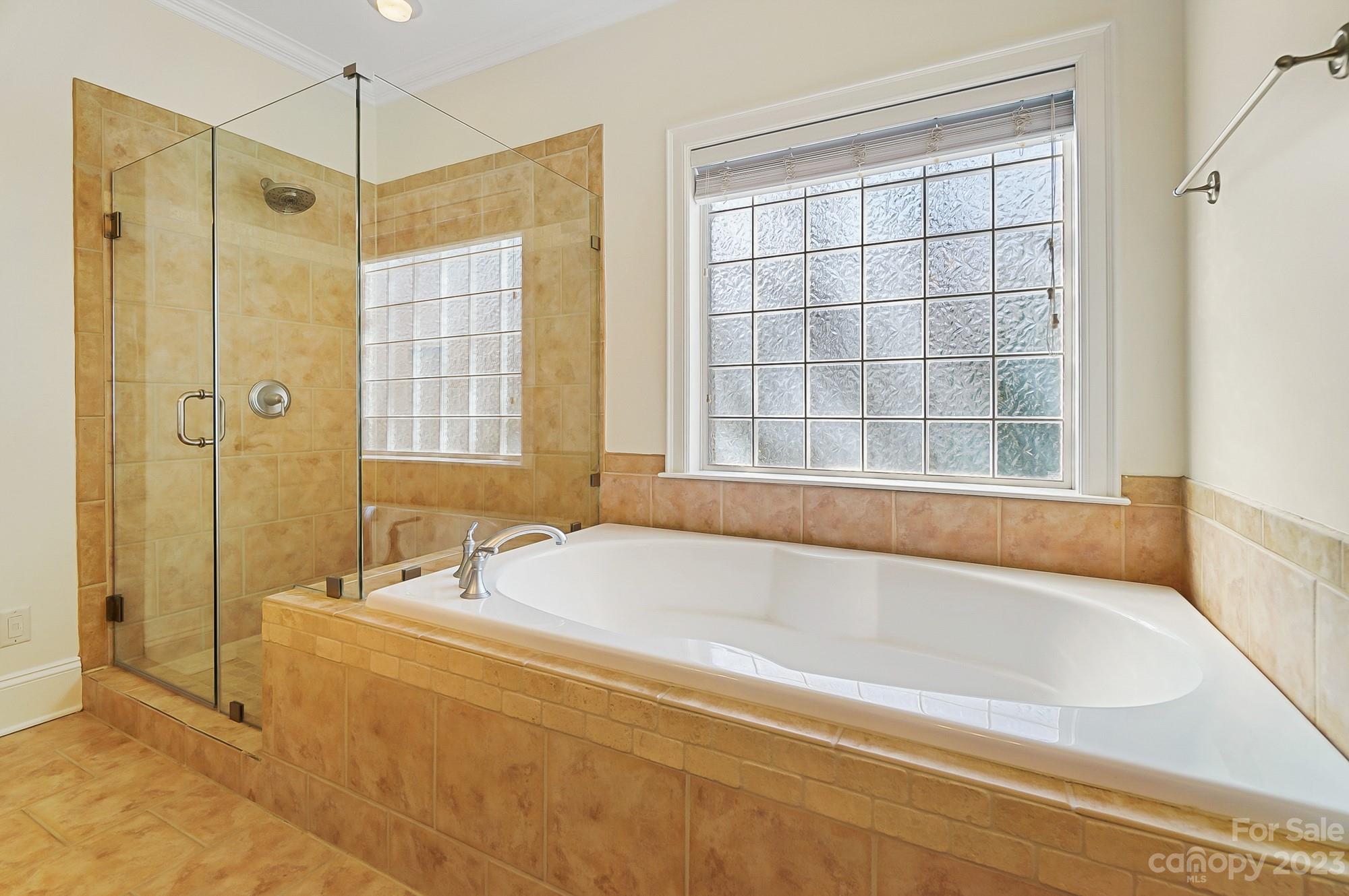 1914 Notchwood Court