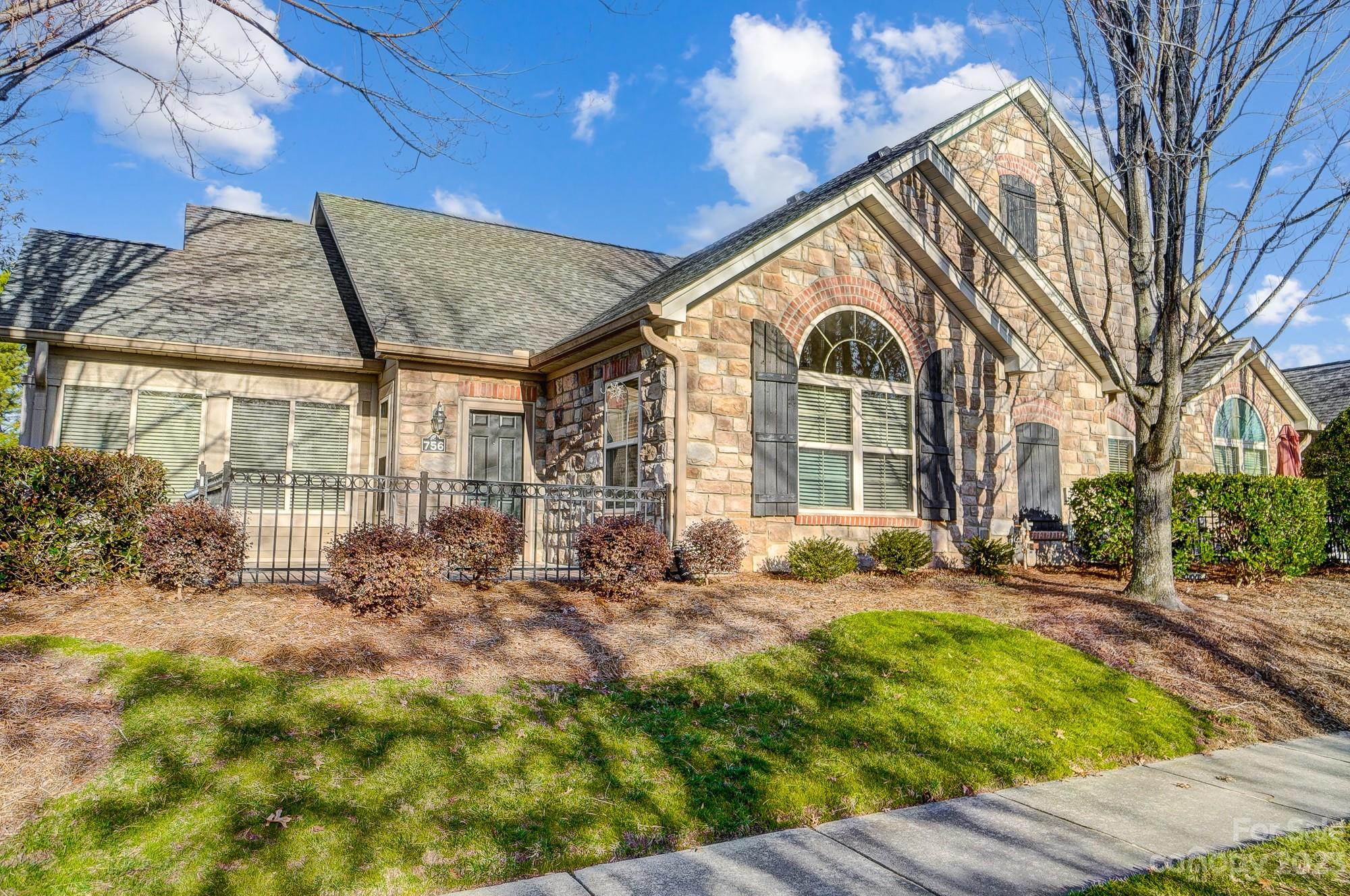 756 Ledgestone Court