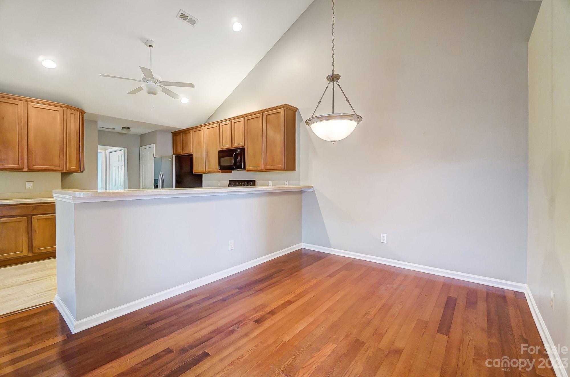 756 Ledgestone Court