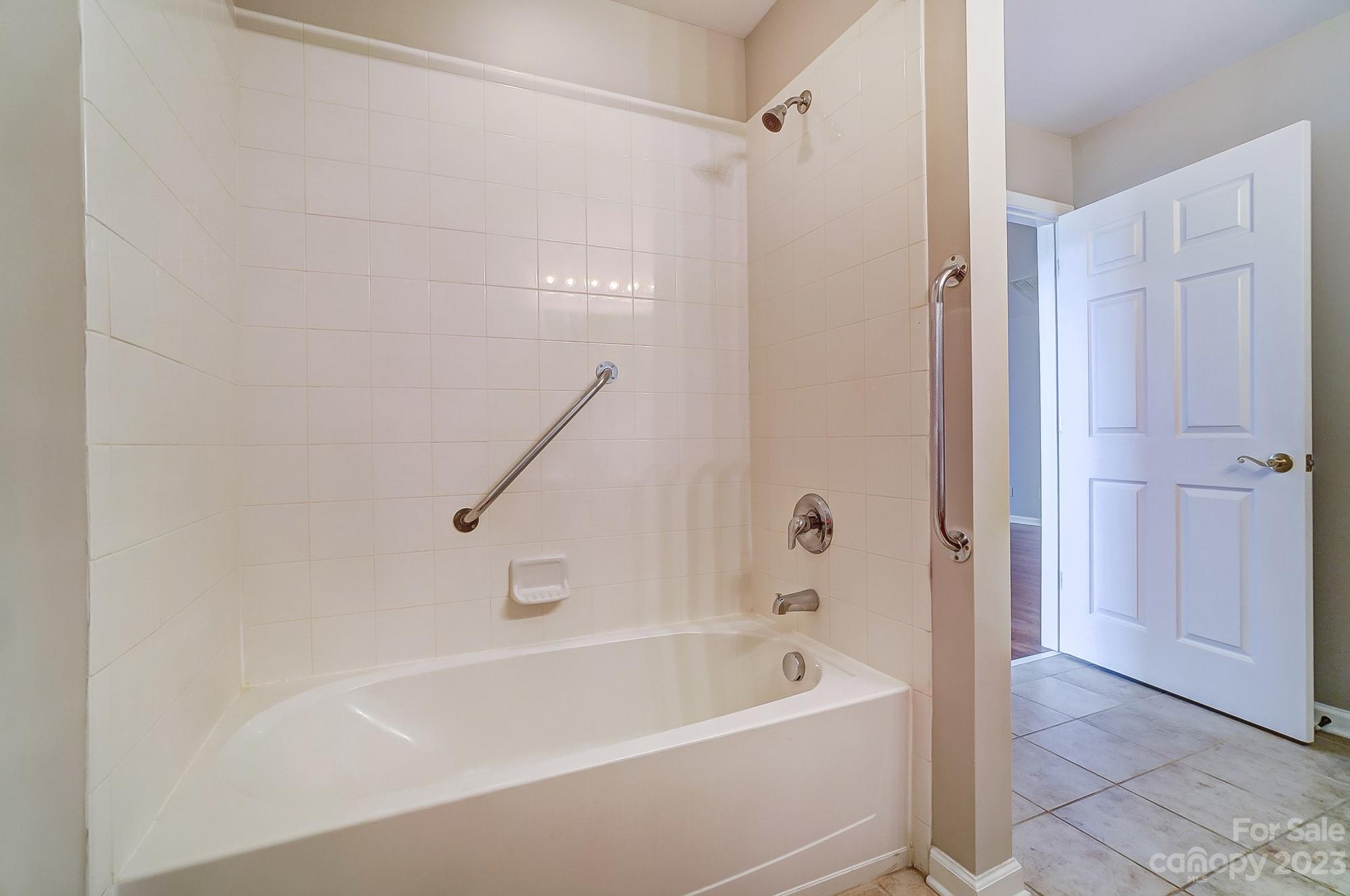 756 Ledgestone Court