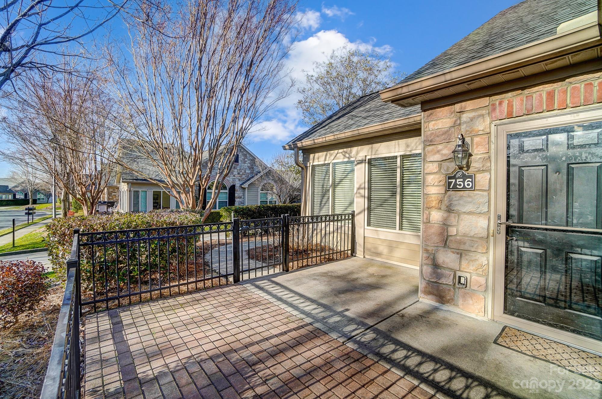 756 Ledgestone Court