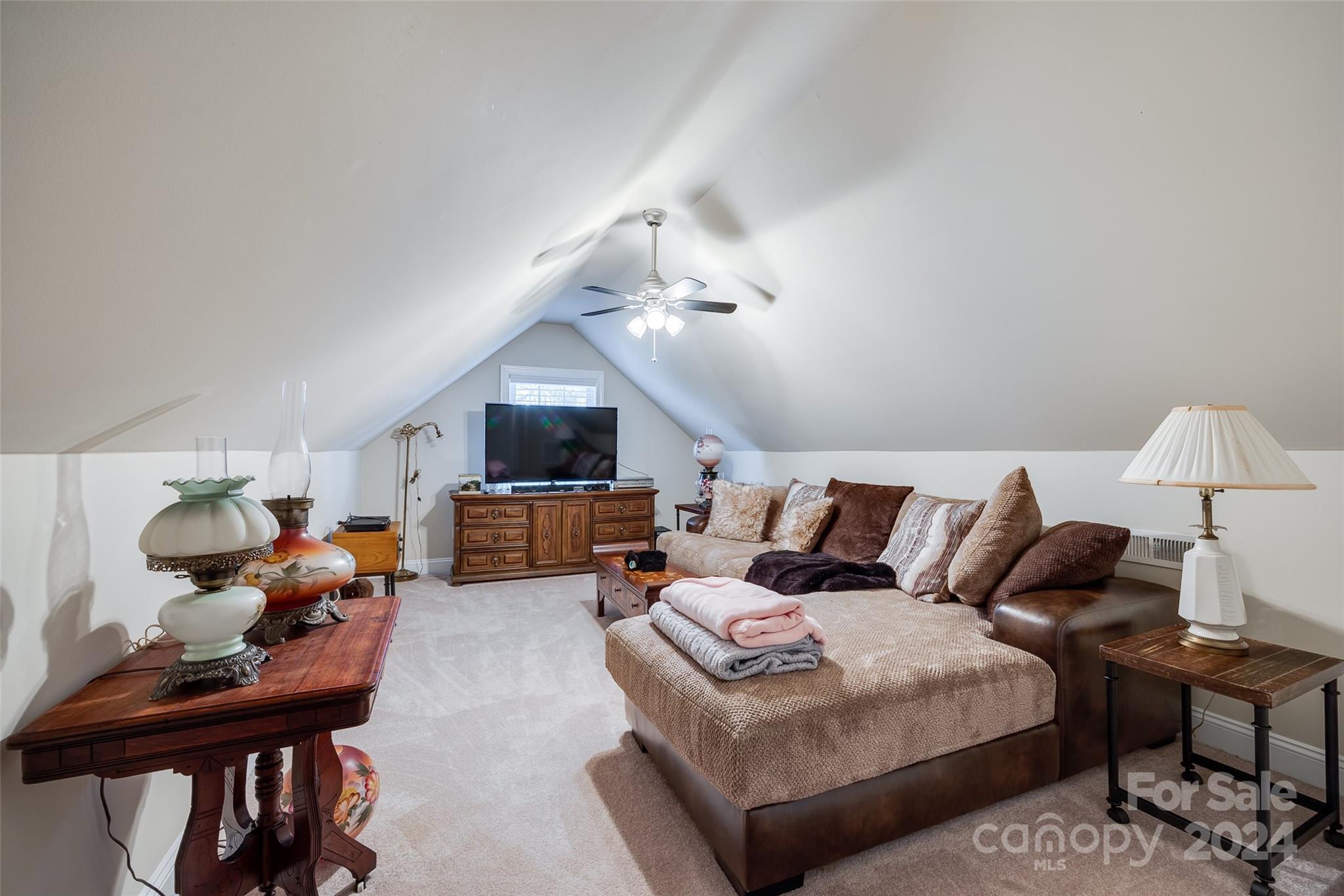 713 Park Trail Lane