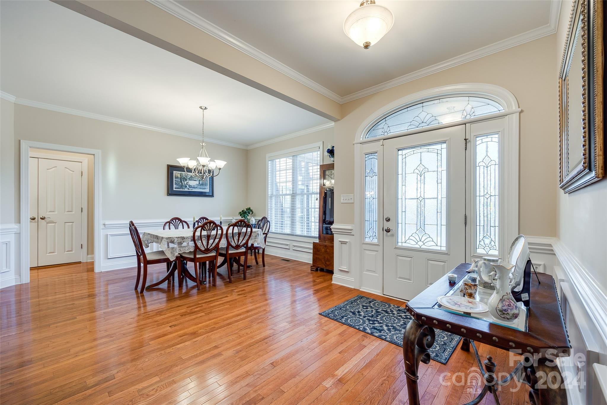 713 Park Trail Lane