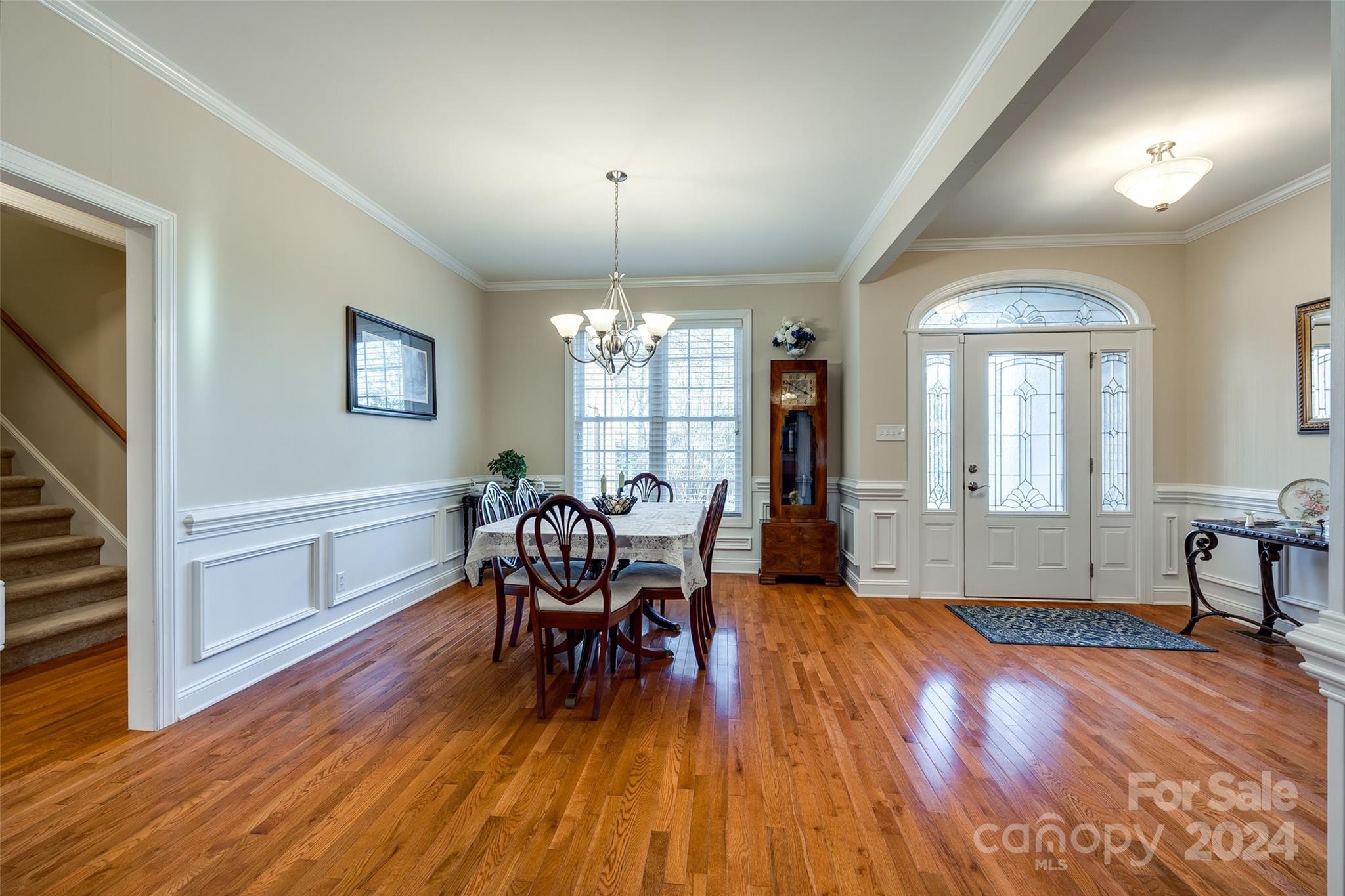 713 Park Trail Lane