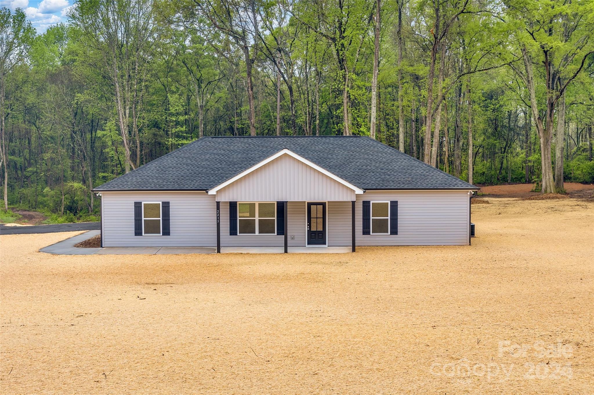 2215 Charlotte Highway
