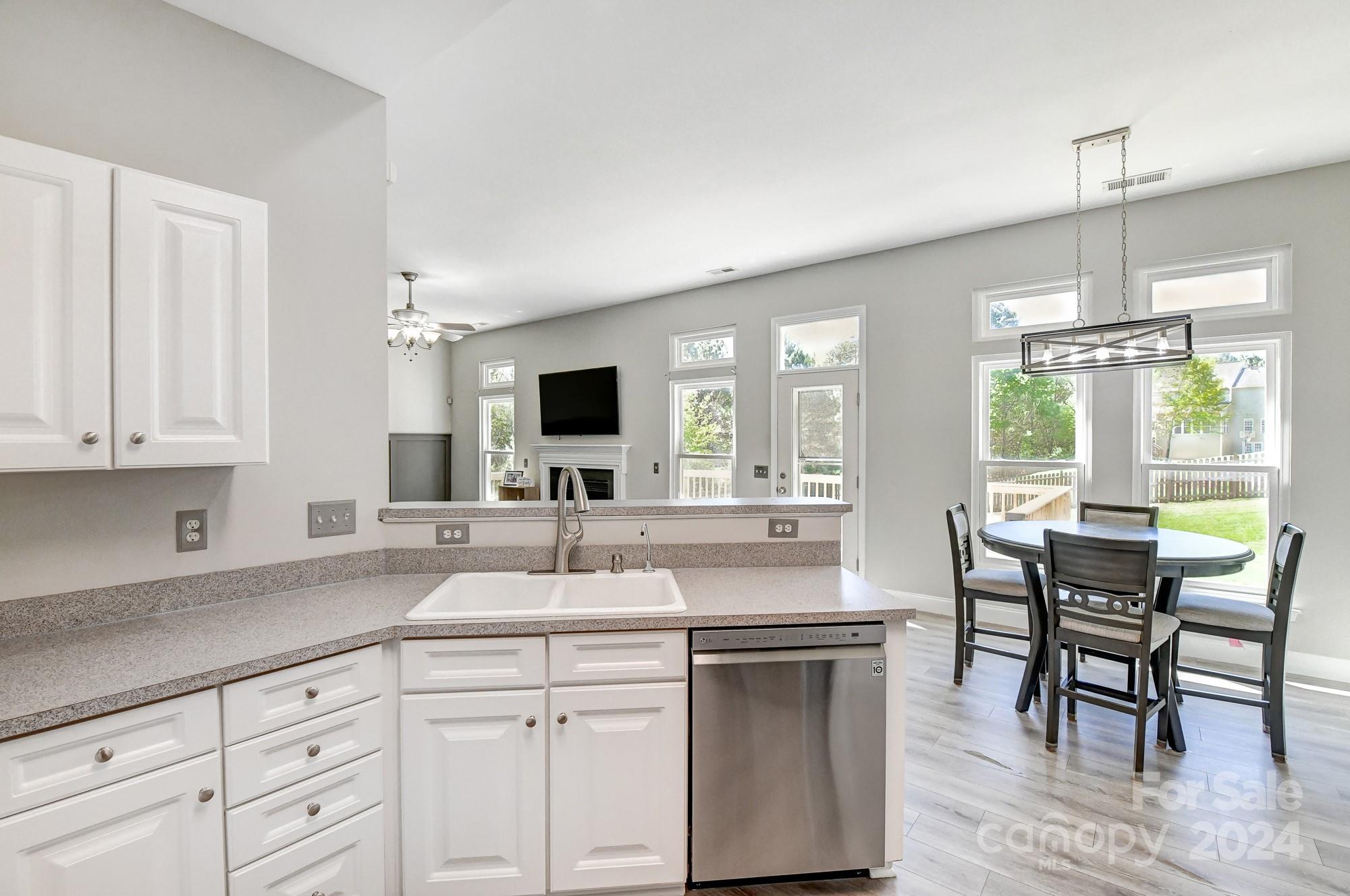 4184 Autumn Cove Drive