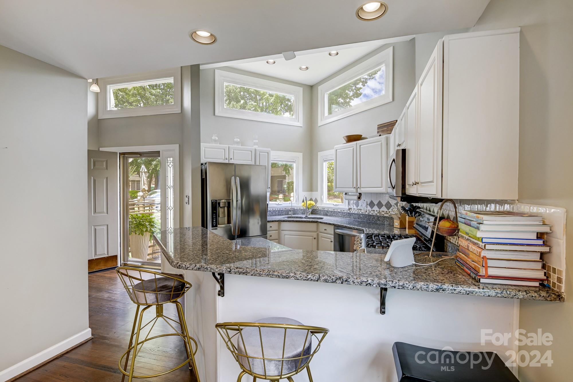 14025 Queens Harbor Road