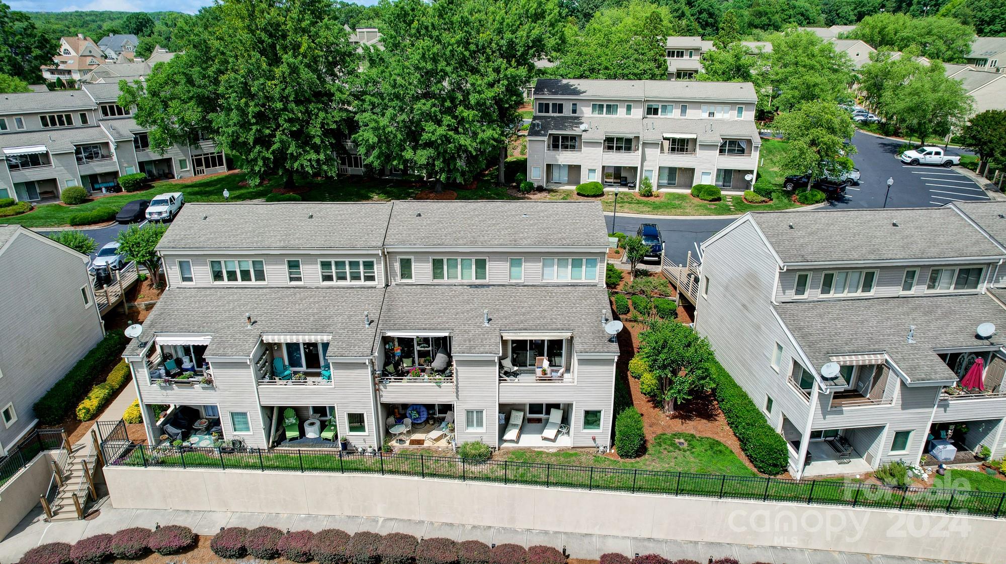 14025 Queens Harbor Road