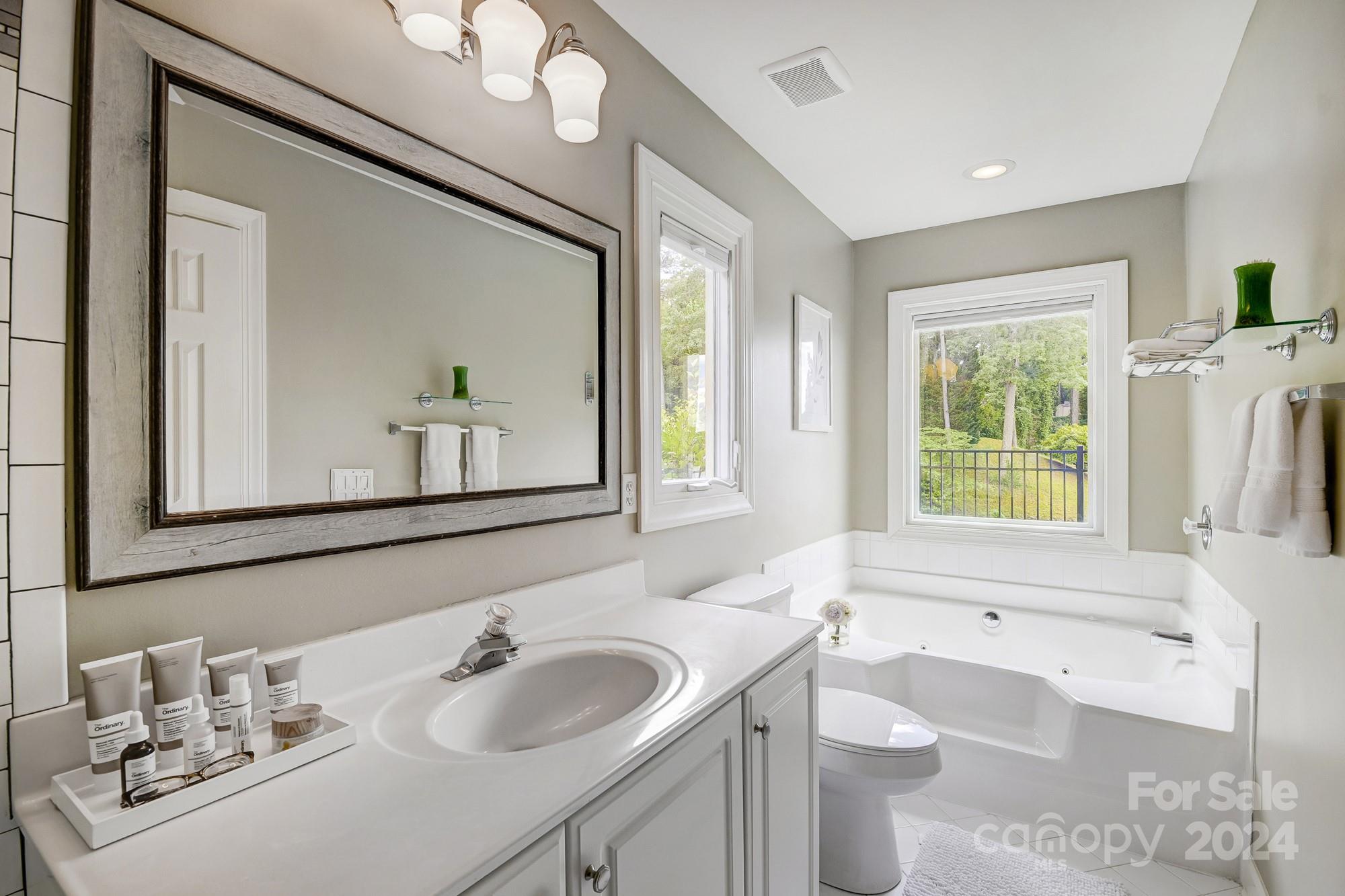 14025 Queens Harbor Road
