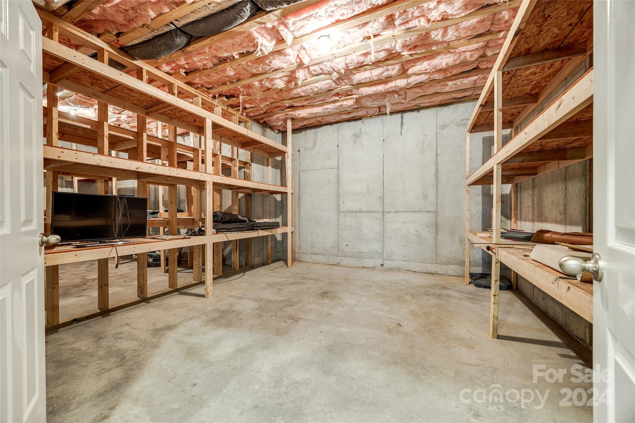2218 Pinion Point